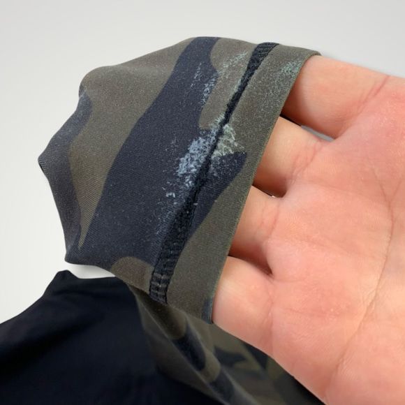 Carbon38 Icon Camo Leggings - Picture 8 of 9